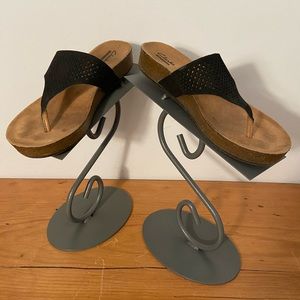 Clarks heeled summer sandal.